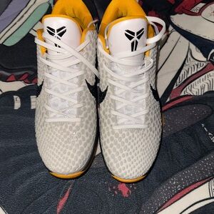 Kobe 6 Protro “White Del Sol”